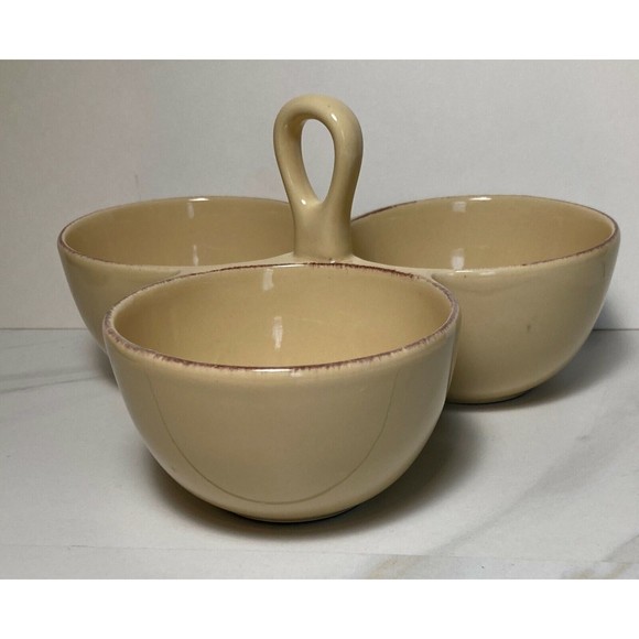 Taste of Home Entertaining 3-Section Yellow/Gold Serving Dish - Picture 2 of 5